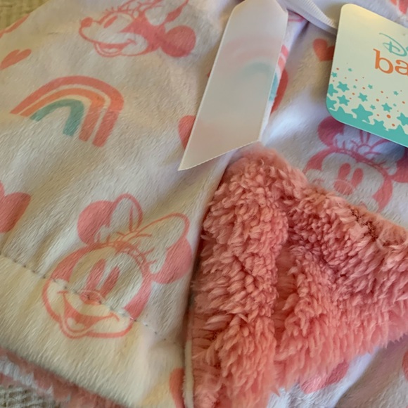 Disney baby girl Minnie blanket NWT - Picture 2 of 5